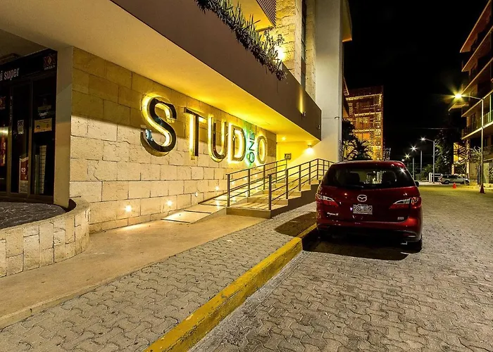 Breathtaking 2 Bedroom, Private Terrace - Bbq Playa del Carmen